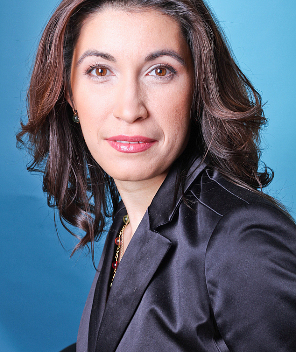 Каринэ Адамова